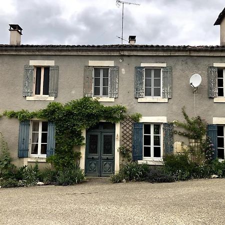 Maison Verdeau Yviers ภายนอก รูปภาพ